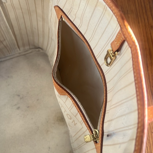 Louis Vuitton Damier Azur Neverfull - Picture 14 of 16